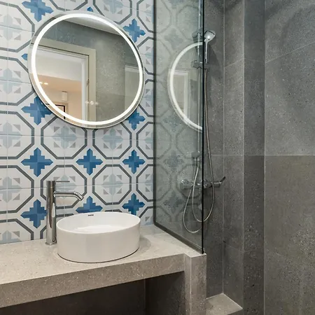 Azure Elegant By Binobi! Thessaloníki